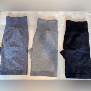 Bundle of 3 shorts with scrunch!